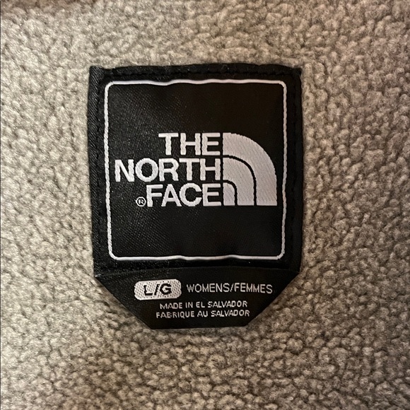 The North Face Tan and Gray Fleece Jacket - Picture 2 of 6